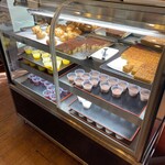 伊太利亭 - 店内（デザートBuffet