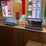 伊太利亭 - 店内（ドリンクバー　※別料金