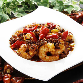 A popular spicy-scented dish “Shichuan shrimp with Sichuan chili sauce”