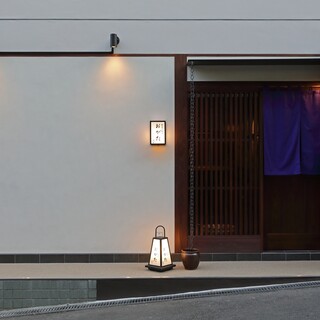 大人の隠れ家。四谷荒木町で気軽に入れる『和食と和酒おがた』