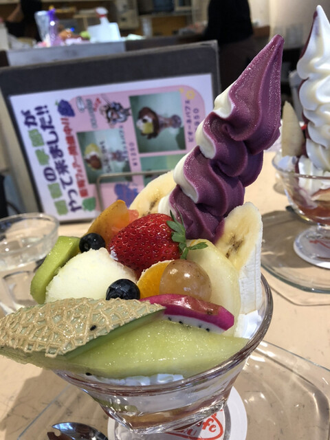 フルーツカフェ タマル 中の棚店 Tamaru 立町 カフェ 食べログ フルーツカフェ タマル 中の棚店 Tamaru 立町 カフェ 食べログ