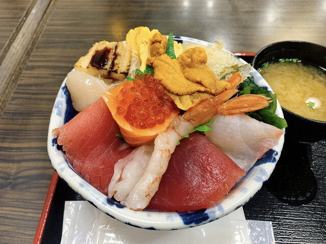 魚河岸処 仙 郡山店 旧店名 どん辰 郡山 海鮮丼 食べログ