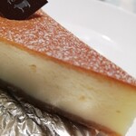 チーズケーキ専門店チーズケーキファーム - ベイクドチーズケーキ　お肌