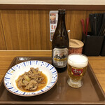すき家 - 瓶ビール420円に牛皿ミニ220円を！