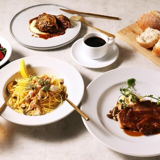 【ランチ】パスタとメイン、選べるランチ、全品ビュッフェ付き！