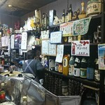 Yamachou Saketen - 店内