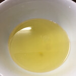 Raamen Sando - 鶏脂輝く黄金の鶏と塩と水だけで出したスープ！