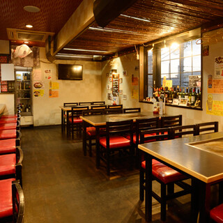 Enjoy the luxury of enjoying Okonomiyaki in a relaxing space.