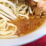 ラーメン二郎 - スープ