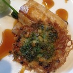 嘉門 - 上に海苔のパリパリがのっています！