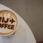 エイチアイジェー コーヒー - カフェモカは無料でフライトが入れられます