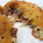 Shokuiten - さつまいも揚げまん（红薯豆炒饼）「食為天ドーナツ，人気」※短冊表記通り，サツマイモのでんぷん質で作った小豆餡の揚げまんじゅう