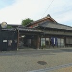 Dengaku Abuden - 素晴らしい建物ですが路地裏的な場所にあります。