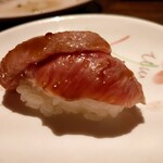 ひとし - 石垣牛寿司（タレ・塩）2貫　280円／貫