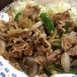 居喰処 光 - 2020/11/30
      本日の日替り 焼肉定食 500円