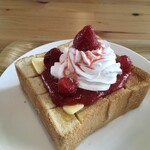 SUZUの森cafe - 苺バタートースト