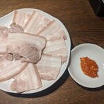 虎ノ門 肉と日本酒 - 