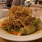 南海飯店 - かたい焼ソバの麺