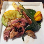 オー・ペシェ・グルマン - フォアグラの入った鴨胸肉のロースト カシスとグリーンペッパーソース2,400円