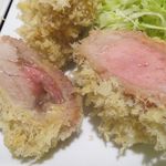 成蔵 - アグー豚　ヒレかつ断面