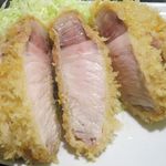 成蔵 - アグー豚　ロースかつ断面