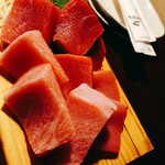 熟成本鮪と熟成黒毛和牛A5と熟成鹿肉の食べ比べ！魚せん - 