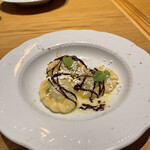 NODO - チャルソンス
      ほうれん草・ジャガイモの伝統的詰め物パスタ 貴族のソース