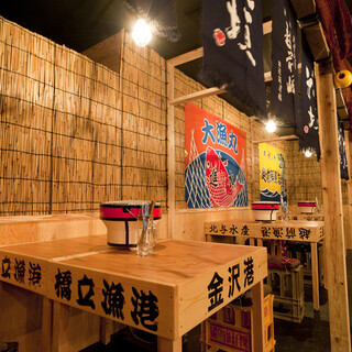 Enjoy fresh Hokuriku fish and Echizen sake in a space similar to Hamayaki at a fishing port◎