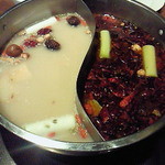 Chuugoku Hinabe Semmon Ten Shaofeiyan - 小肥羊コース（＠2,500円）の火鍋（白湯と麻辣）