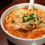 Okinawa cuisine Kachaashii Ikebukuro Ten - ✦激辛 沖縄そば 
                        スープは確かに結構辛い。
                        麺はワシワシ系であまり好みでは無かった