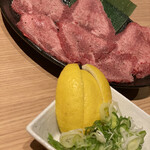 Yakiniku Dokoro Ginka - 