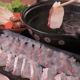 真鯛のしゃぶしゃぶコース 全8品 真鯛のしゃぶしゃぶに 宮崎出身の店長が作るチキン南蛮 〆の鯛出汁茶漬けなど 3 000円 ひものや こはち 西鉄福岡 天神 魚介料理 海鮮料理 食べログ