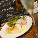 くろね～ワインハウス～ - ままま一杯♪(= ´∀´)ﾉ凵゛