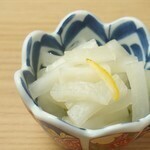 Sushi Sake Sakana Sugi Dama - 柚子大根