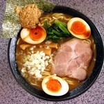 Marushin ramen - 和風とんこつ濃厚バージョン＋半熟煮玉子