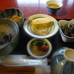 朔日粥　８月は穴子です　６００円