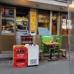 Yakitori Ebisu - 外席から見える風景w