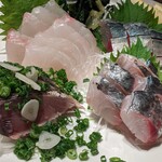 Hatagaya Sakaba Hadaka Denkyuu - 佐賀関の鮮魚刺身盛合せ（時価）