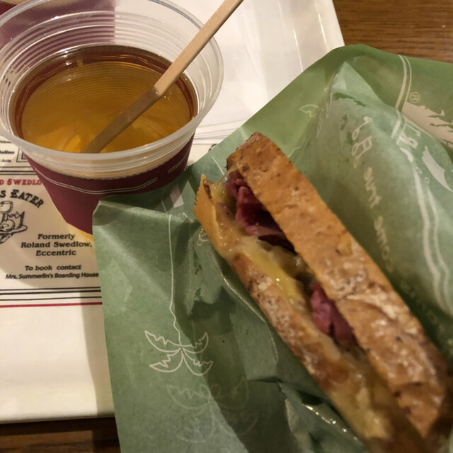 ニューヨーク デリ 東京ディズニーシー ステーション サンドイッチ 食べログ ニューヨーク デリ 東京ディズニーシー ステーション サンドイッチ 食べログ