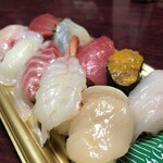 つかさ屋 - 料理写真:お寿司でーん