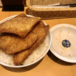 Tonkatsu Tarou - 特製カツ丼(カツ7枚) オープン♡