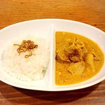 Hakata Kakureshubou Yoshida - よしだのチキンカレー