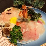 福松荘 - 刺身盛り合わせ♪カンパチ、金目、ムツ、ウマズラ、尾長たい、カマス、はた♪