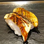 魚がし日本一 - あなご 一貫75円(税込)