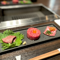焼肉うしごろ 銀座並木通り店 - 牛刺し3種盛り