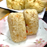 はなちゃんうどん  - かしわのおにぎり２個で150円