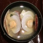 Osha Mambesakaba - 石焼海鮮あんかけご飯 1000円 の帆立の味噌汁