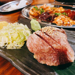 ホルモン焼肉 牛モン - 