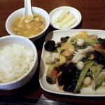 心龍 - 海鮮と旬野菜の炒めランチです