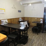 ちき家 めんどん - テーブル席